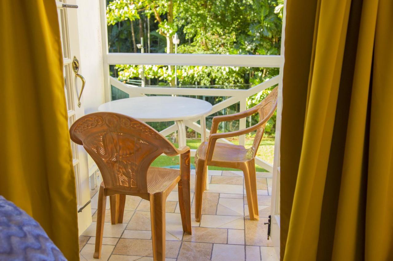 E 20 Mystic Ridge Ocho Rios Apartamento Exterior foto