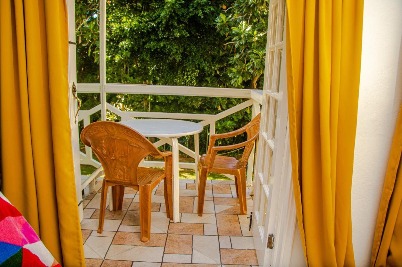 E 20 Mystic Ridge Ocho Rios Apartamento Exterior foto