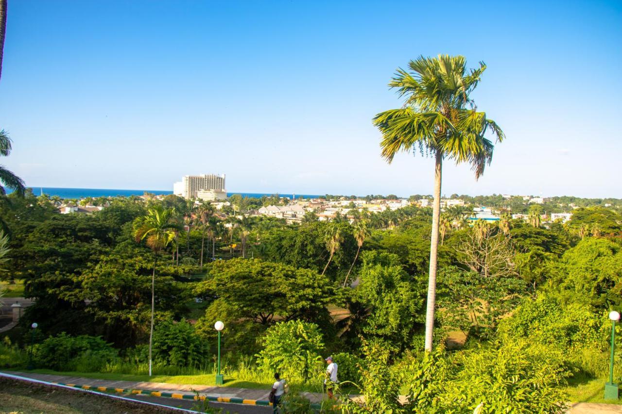 E 20 Mystic Ridge Ocho Rios Apartamento Exterior foto