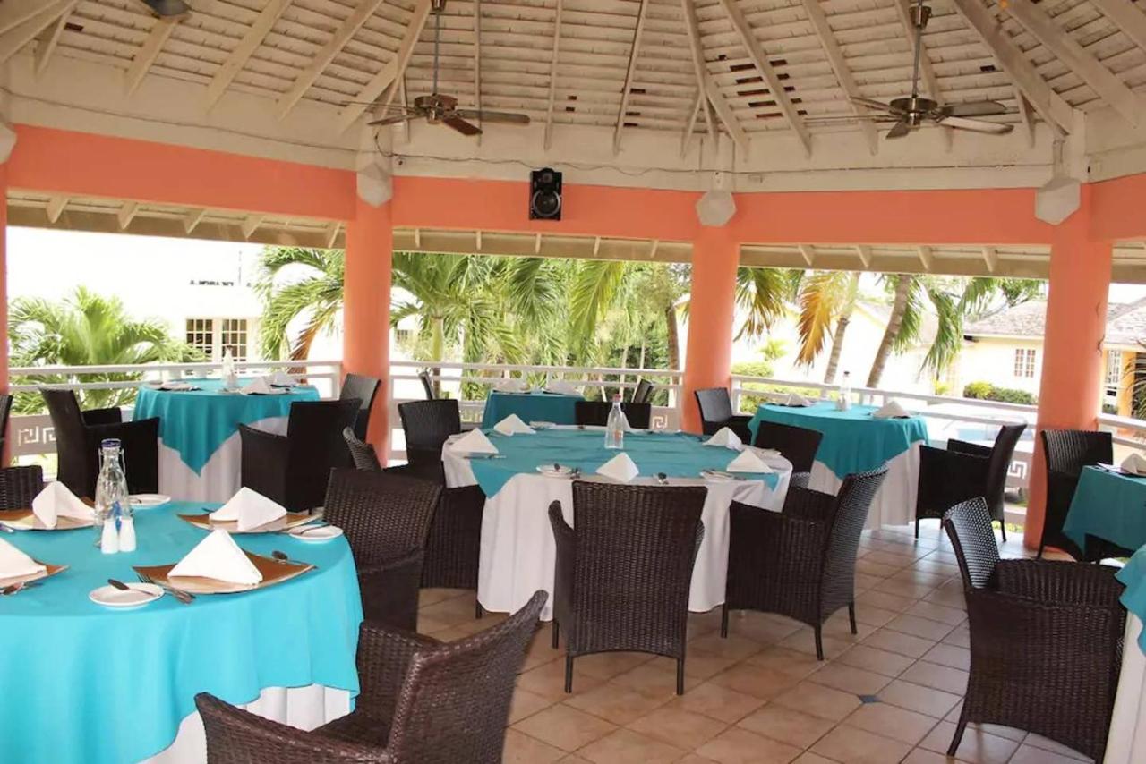 E 20 Mystic Ridge Ocho Rios Apartamento Exterior foto